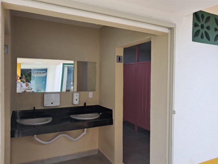 Após anos de abandono, banheiros da Praça Matriz são totalmente revitalizados em Primavera do Leste