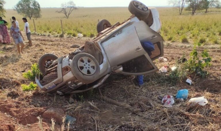 Idoso morre após capotar veículo na MT-240, em Água Boa